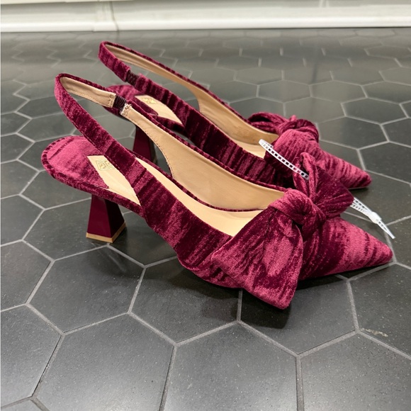 NWT ANTONIO MELANI Lenore Fabric Bow Detail Slingback Pumps main image 5